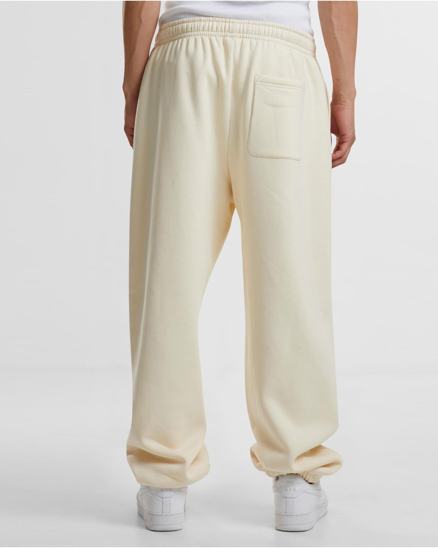 BASIC SMOOTH JOGGER
