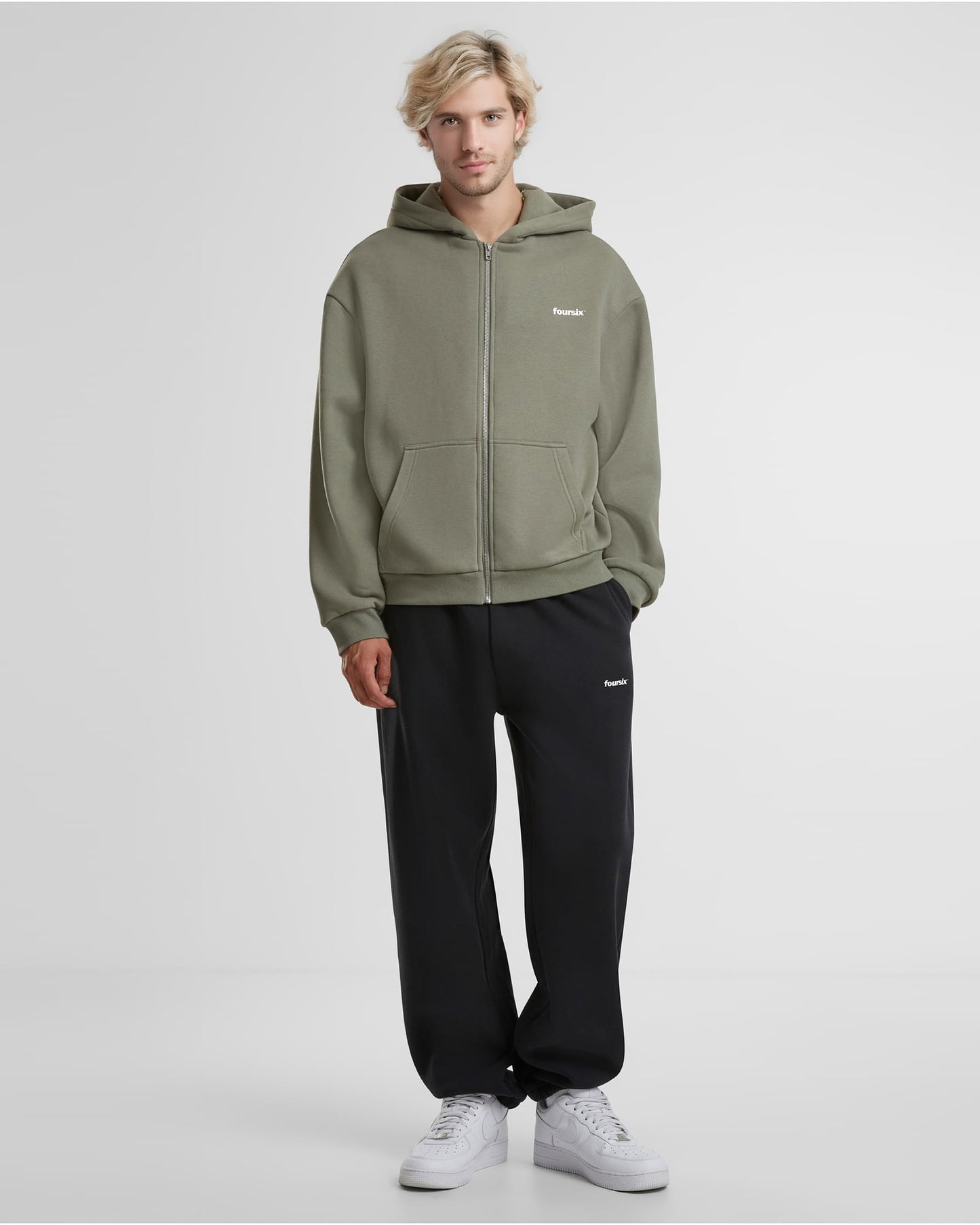 BASIC SMOOTH JOGGER