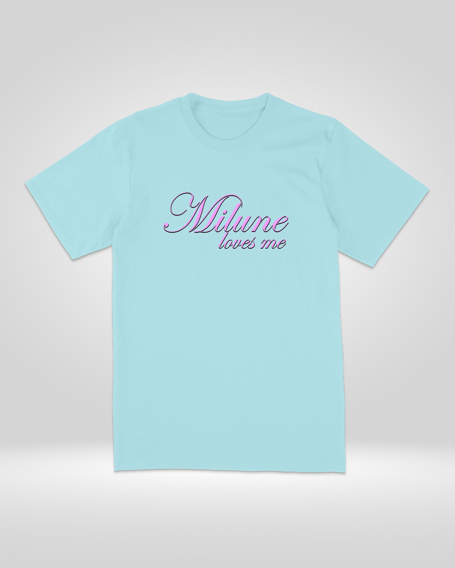 MILUNE LOVES ME REGULAR TEE