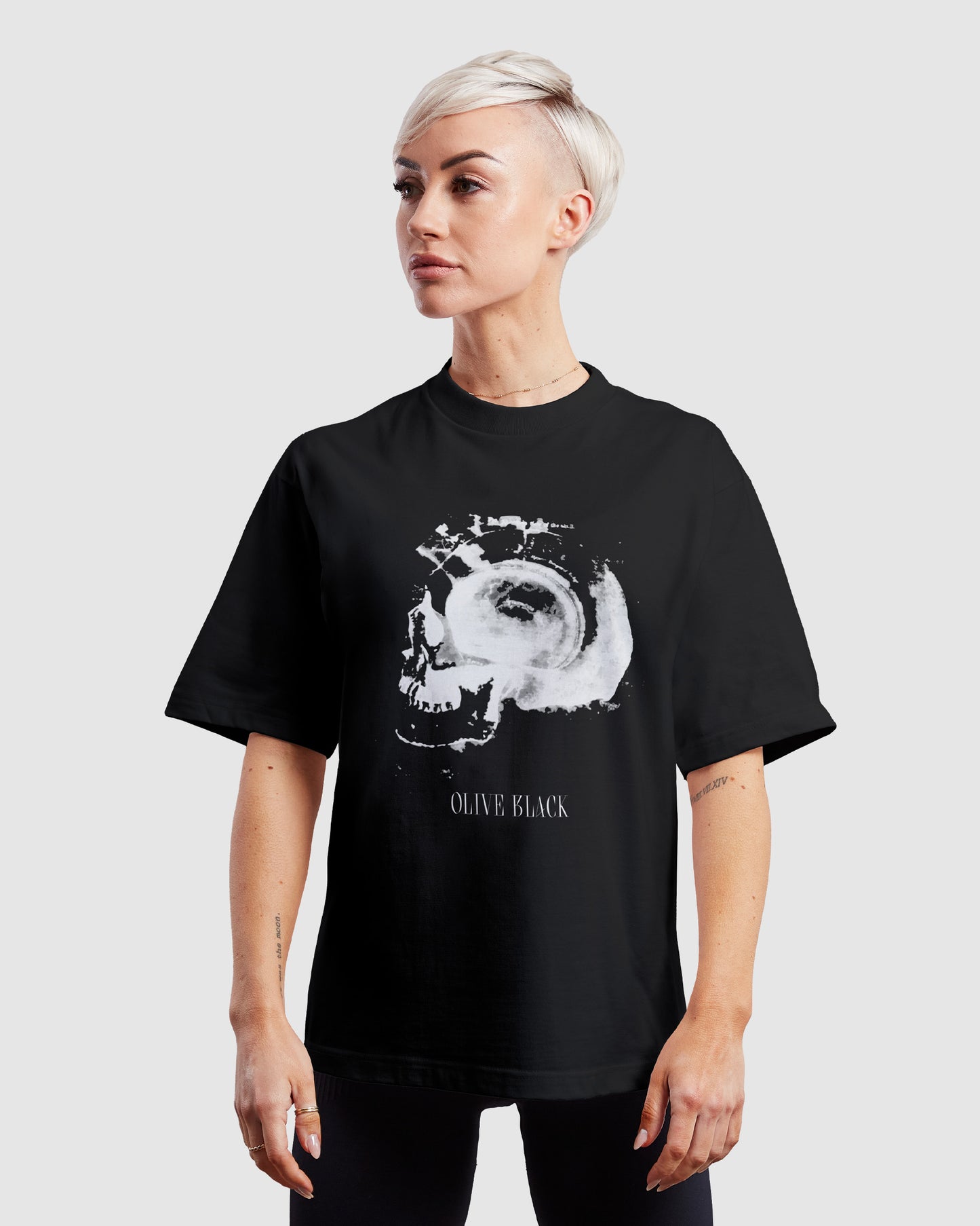 OLIVE BLACK SKULL REGULAR TEE
